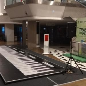 GIANT FLOOR PIANO