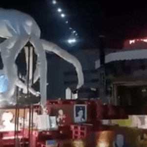 GIANT OCTOPUS ANIMATRONIC ROBOT