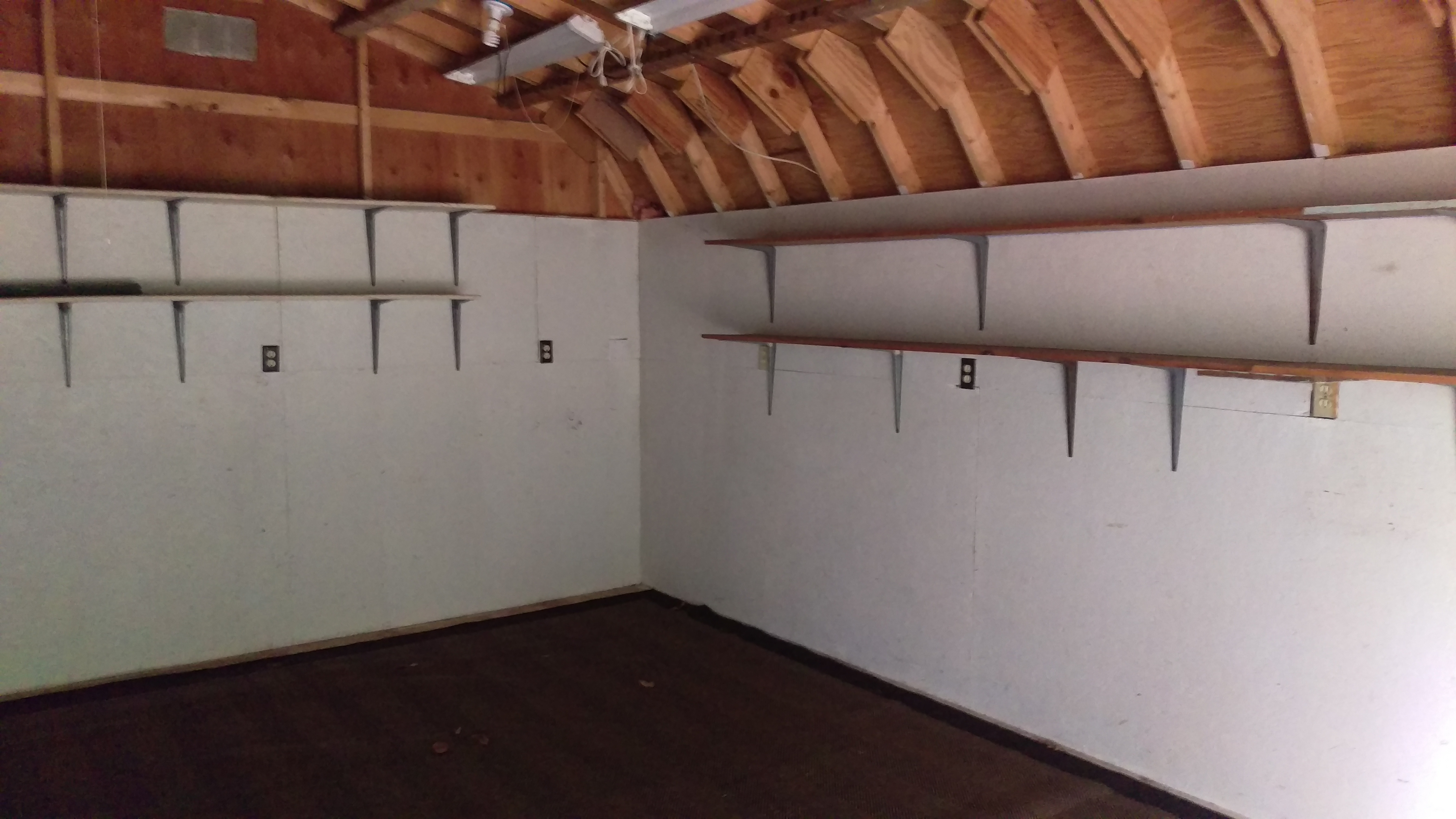 For Rent: Barn for Warehouse/Storage/Workspace For Rent: Barn for Warehouse/Storage/Workspace