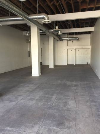 Large retail storefront for rent, great space to pick for a brick & mortar! Large retail storefront for rent, great space to pick for a brick & mortar!