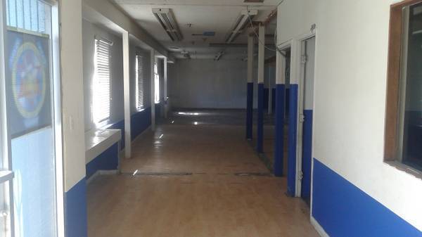 FANTASTIC OPPORTUNITY WAREHOUSE AND OFFICES FANTASTIC OPPORTUNITY WAREHOUSE AND OFFICES