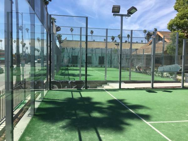 Paddleboard court available in bright and sunny Hollywood, off Sunset Blvd Paddleboard court available in bright and sunny Hollywood, off Sunset Blvd