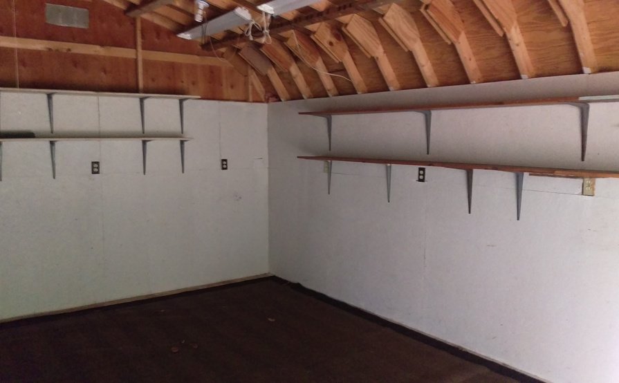 For Rent: Barn for Warehouse/Storage/Workspace For Rent: Barn for Warehouse/Storage/Workspace