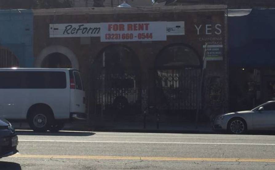 Large retail storefront for rent, great space to pick for a brick & mortar! Large retail storefront for rent, great space to pick for a brick & mortar!